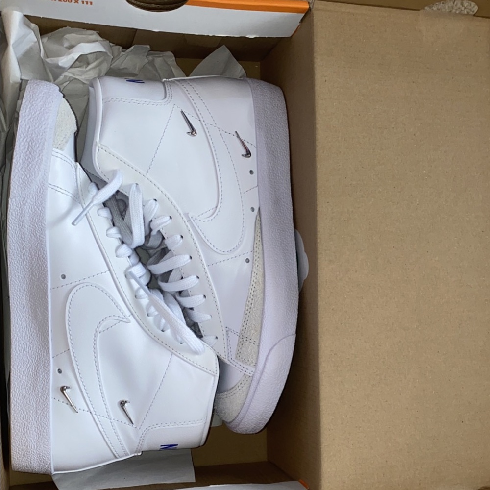 W Nike blazer Mid ‘77 SE